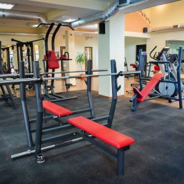 What to Consider Before Joining a Gym